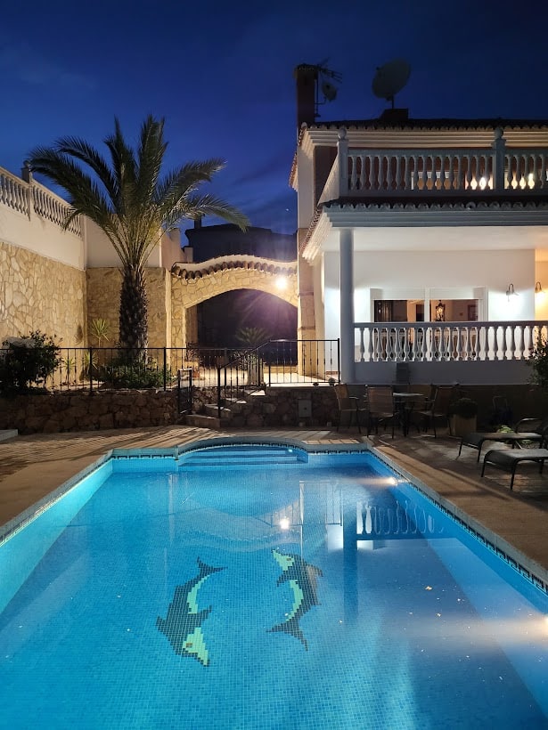 Mijas Villa at night arch view