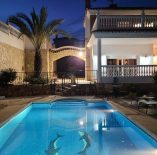 Mijas Villa at night arch view